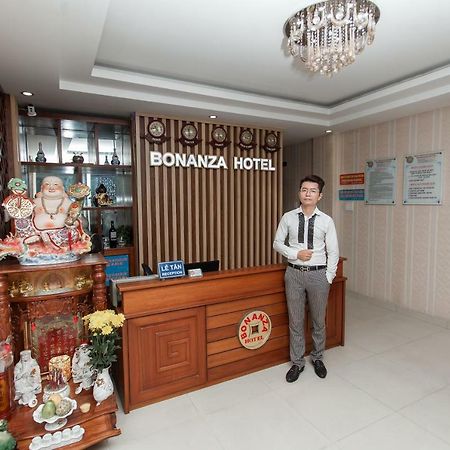 Bonanza Hotel Дананг Екстериор снимка