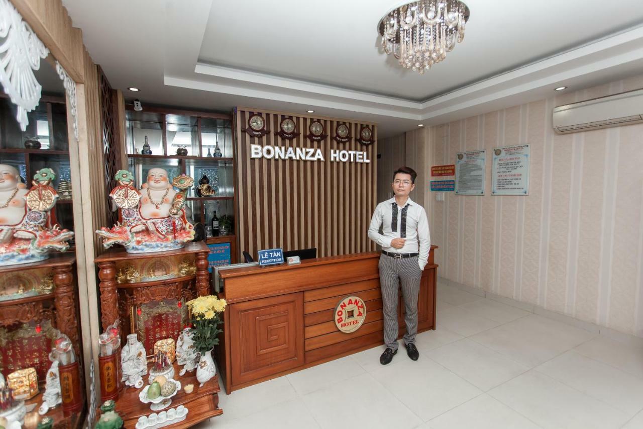 Bonanza Hotel Дананг Екстериор снимка